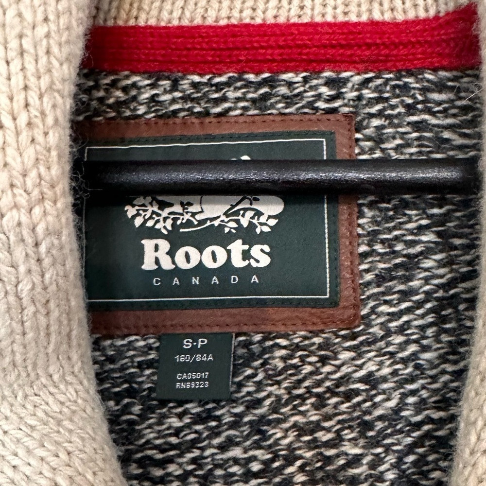 ROOTS Canada Cabin Wool Button Front Shawl Cardigan Sweater Salt & Pepper (S)